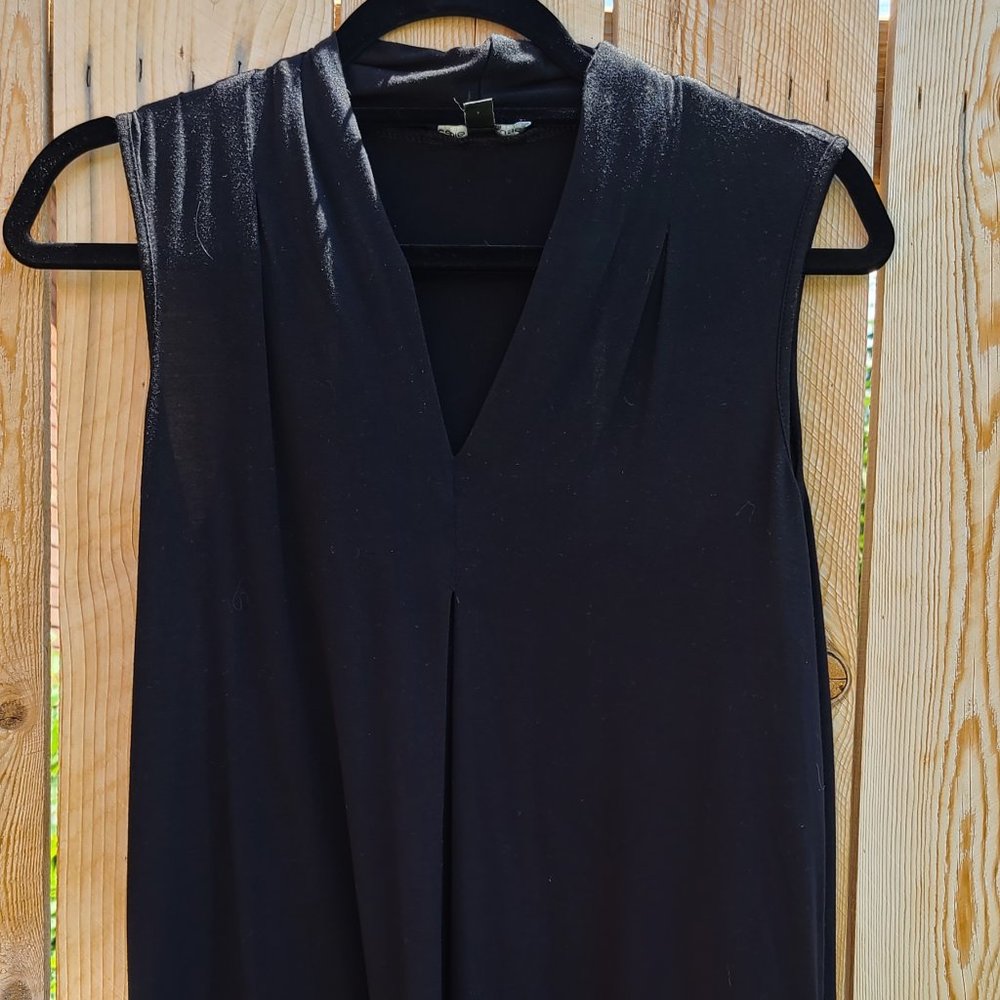 Cable & Gauage - Black, mock tank, v-neck, pleated